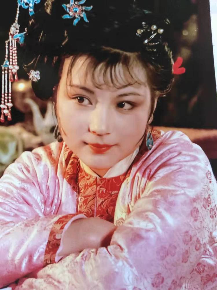 抄检大观园后宝钗搬出大观园避嫌史湘云为何不需要避嫌