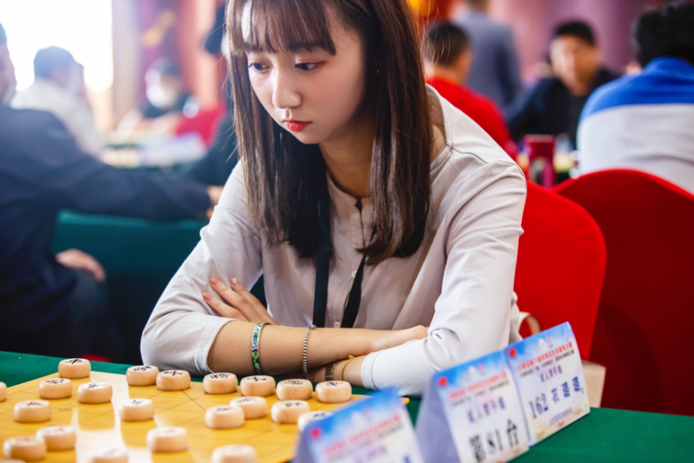 "棋"聚包河丨"直播间"里的象棋少女,逐梦楚河汉界