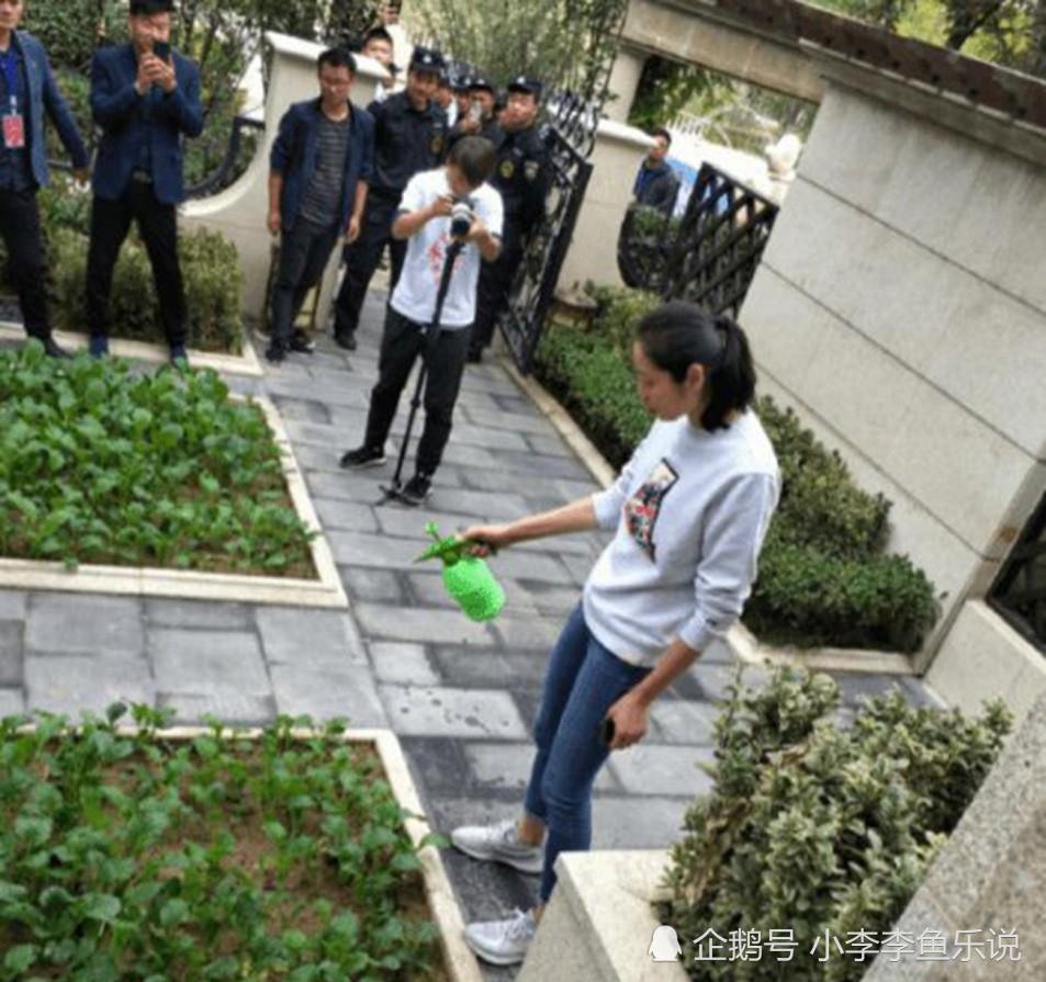 看看女排巨星朱婷的豪宅:独栋五层大别墅,花园种菜住出农村风格