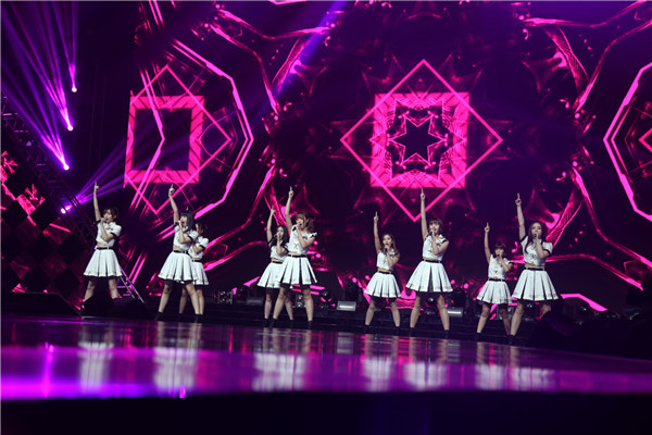 最受欢迎组合奖爆冷 EXO不敌新人女团ATF_娱