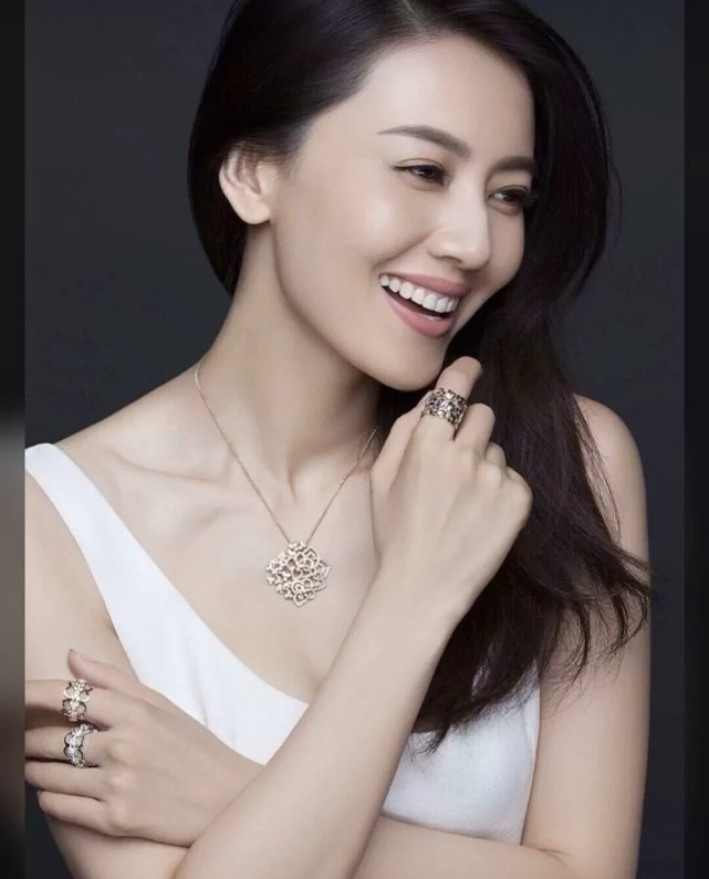 内地女明星:高圆圆