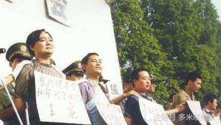 湖北松滋黑老大称霸一方,杀人后伪造精神证明逃脱,后