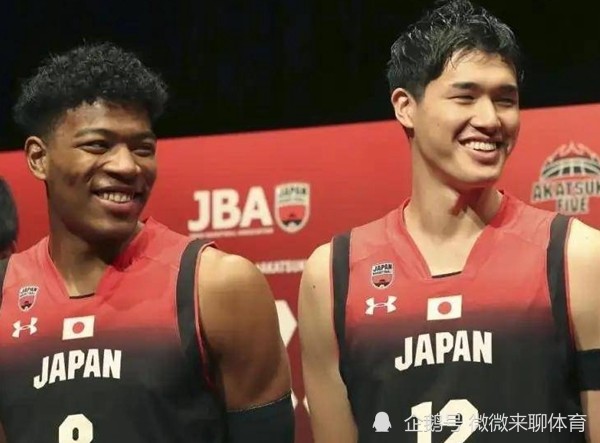日本的八村塁和渡边雄太，八村塁合渡边雄太
