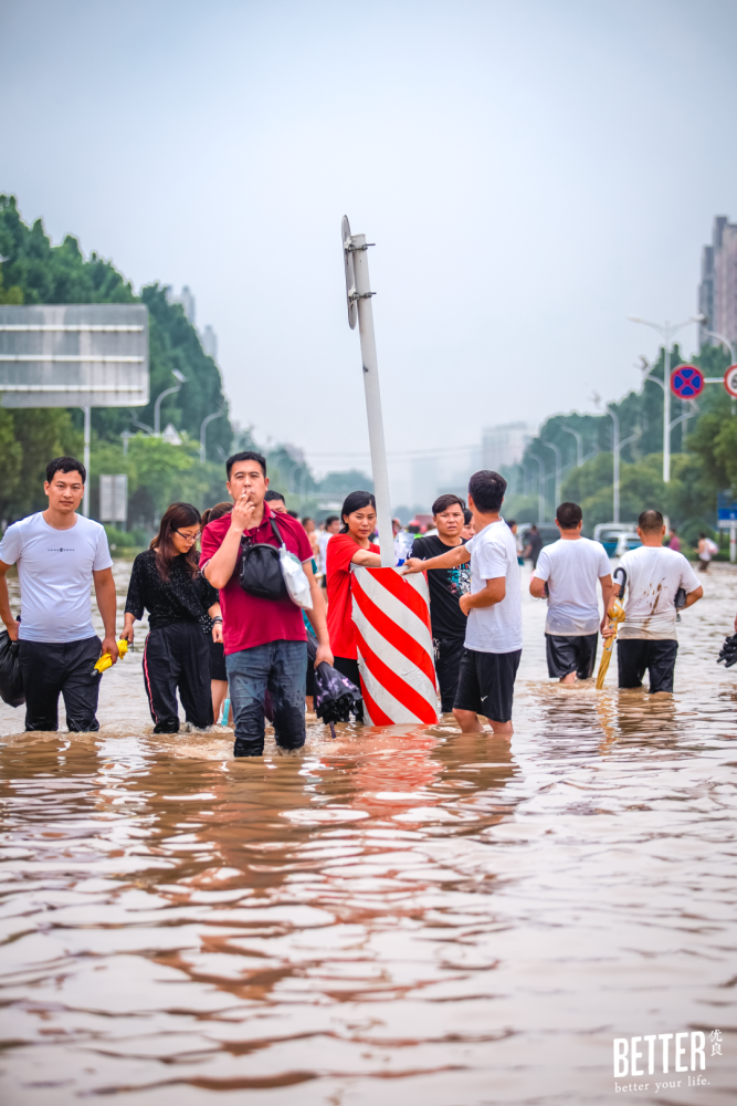 一个武汉人亲历的郑州暴雨救援现场