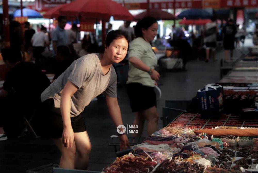 摄影|我在潘家园摆地摊