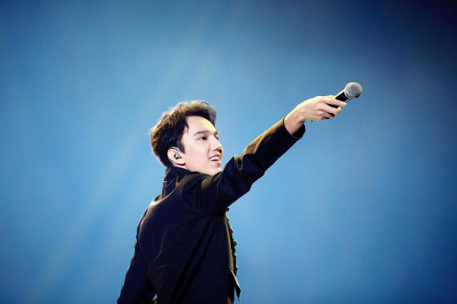 迪玛希获最受关注海外艺人《歌手》决赛受期