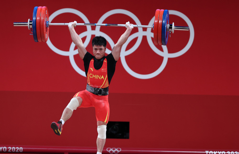 东京奥运会举重男子61公斤级李发彬夺冠6