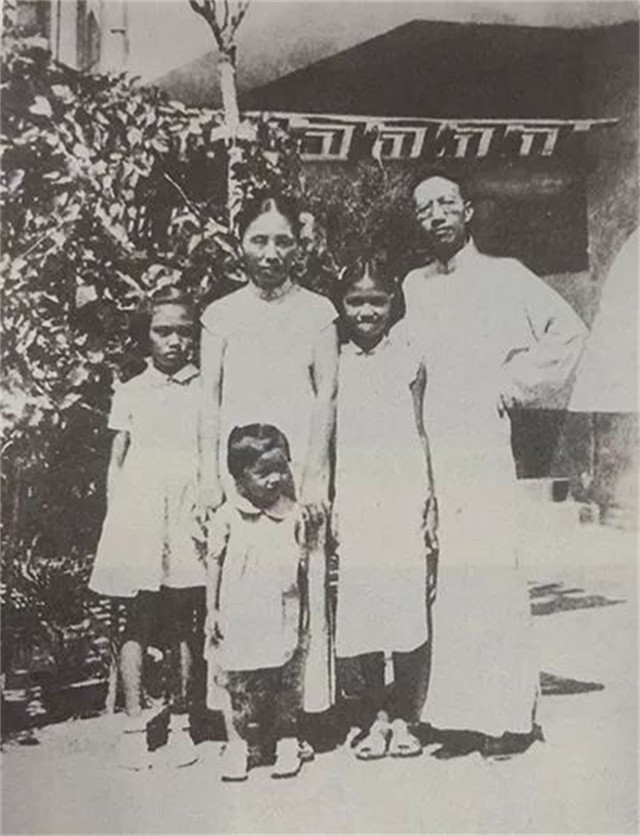陈寅恪一家1937年,民族危机之下,任何一个家庭都无法避免地受到冲击.