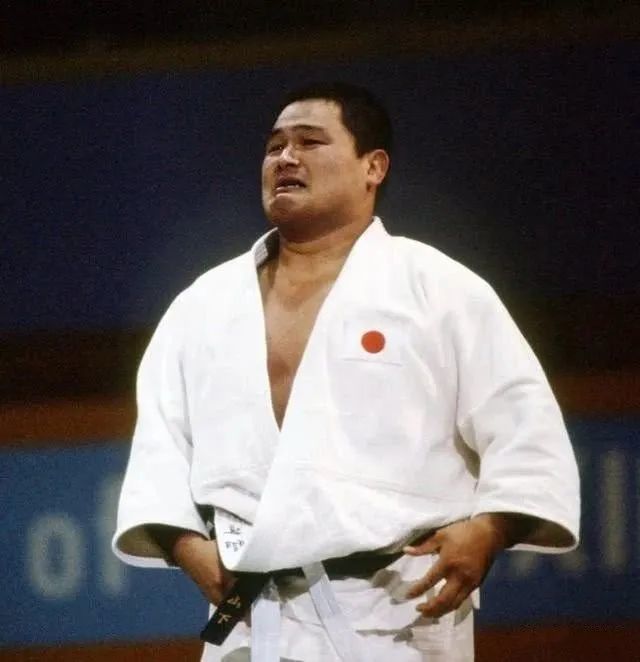 15年不败战绩,加上远超常人的体力和技能,木村被日本评价为实战最强