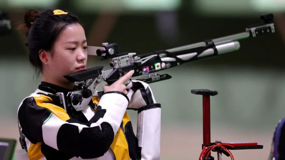 00后最美射击手杨倩,这个清华妹子从小就比别人淡定