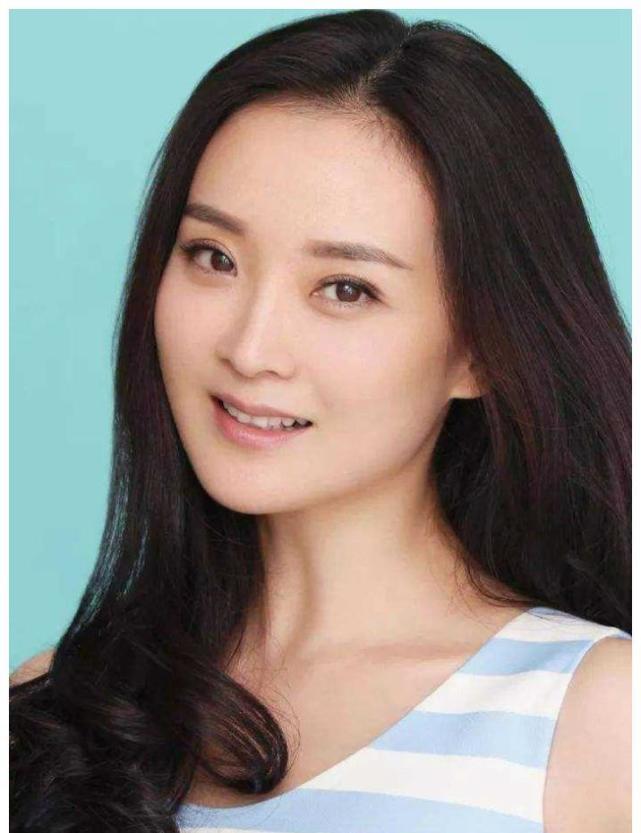 1992年出生的女明星,1968年出生的女明星 明莉,1992年4月8日出生于山东省济宁市,中国内地女演员,毕业于山东