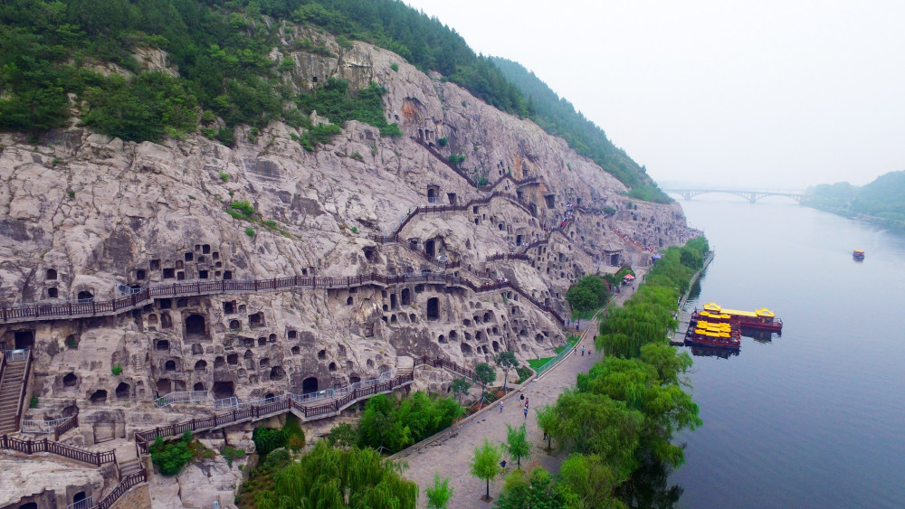 龙门石窟旅游景点——游遍中国