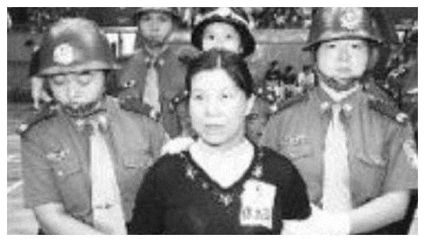 回顾陕西杀人犯龙治民:内心扭曲,杀人如麻,48具尸体上种菜