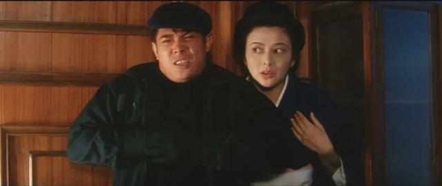 25年前,片场大火底片全部烧毁,向华强震怒!李连杰:片名没起好