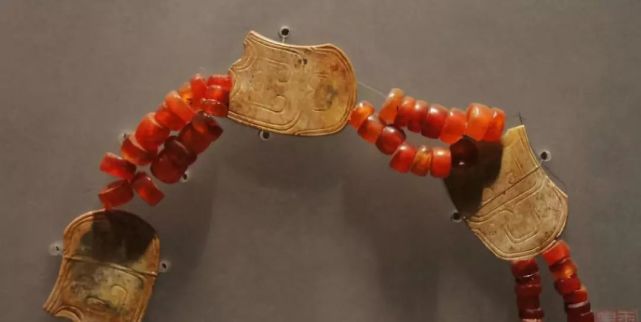 那可和其他朝代的珠子不一般,这可是古代中国最有影响力的珠子,也最为
