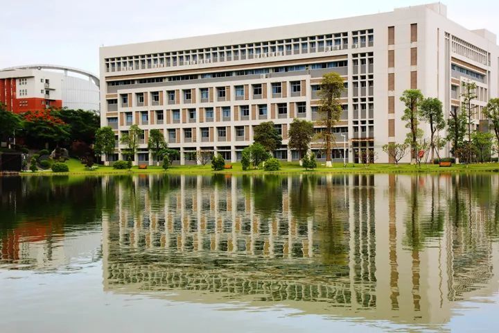 5. 广东金融学院