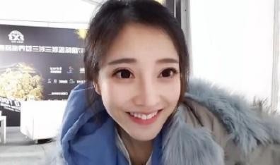 冯提莫:从默默无闻的网络主播走到如今,她的每一步都不容易