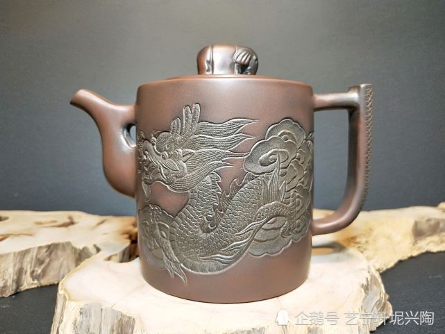 80多高龄邱一峰大师和黎昌权大师合作作品,广西钦州坭兴陶名家好器