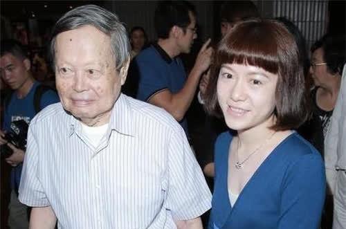 99岁的杨振宁,你只知道他娶了翁帆,却不知他的仨子女