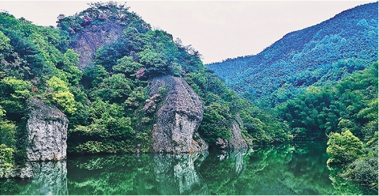 武义"庐峰仙境"一景 徐文荣 摄