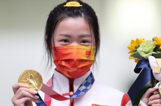 2021年东京奥运会,21岁清华学霸夺首金被刷屏,"揭露"强者法则