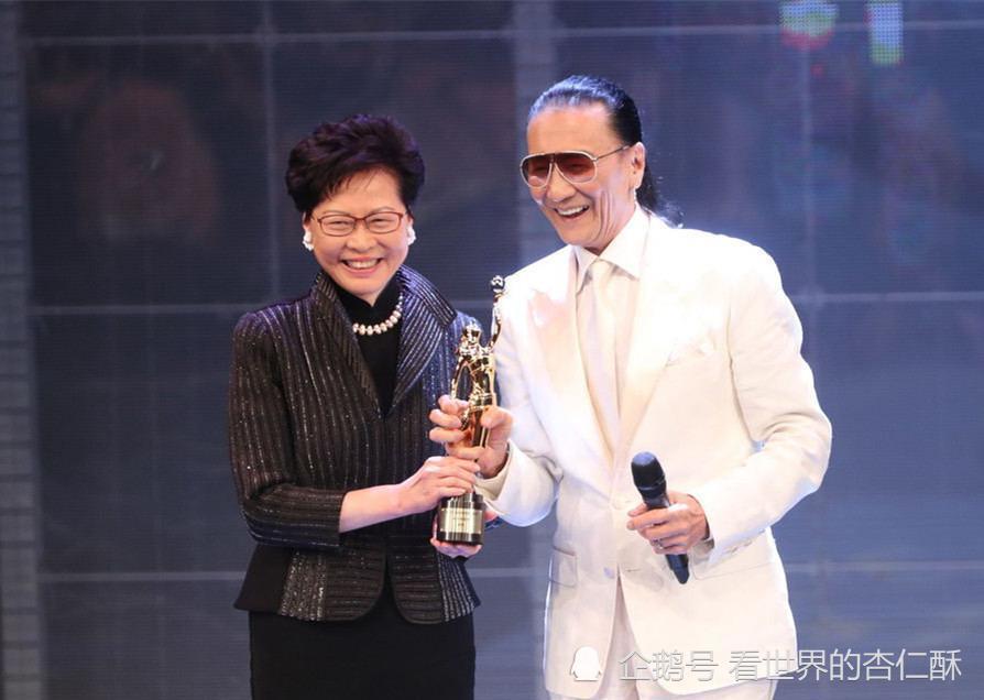 被谢贤宠了12年,分手费得2000万,如今的coco怎样了?