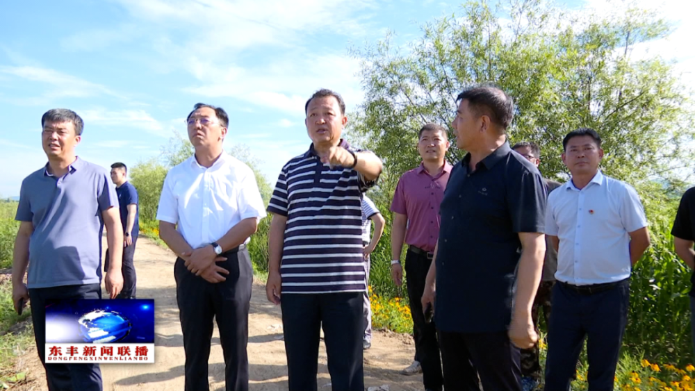 康忠贵还深入到那丹伯镇向阳水库和向阳村一组检查