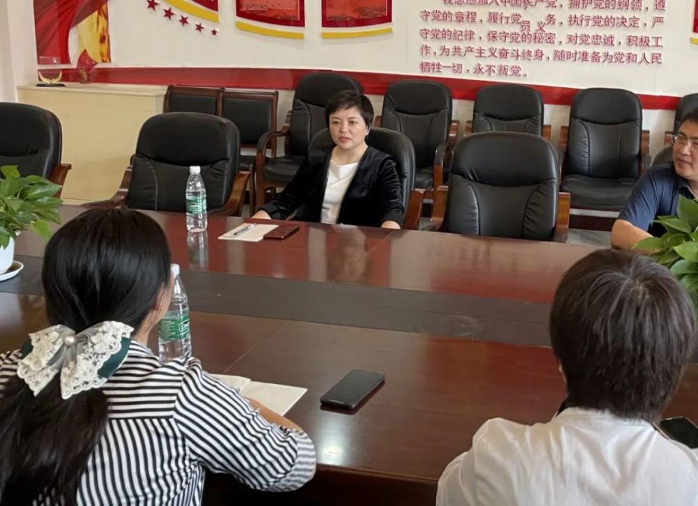 霍林郭勒市委副书记,政法委书记塔娜深入新六十栋社区