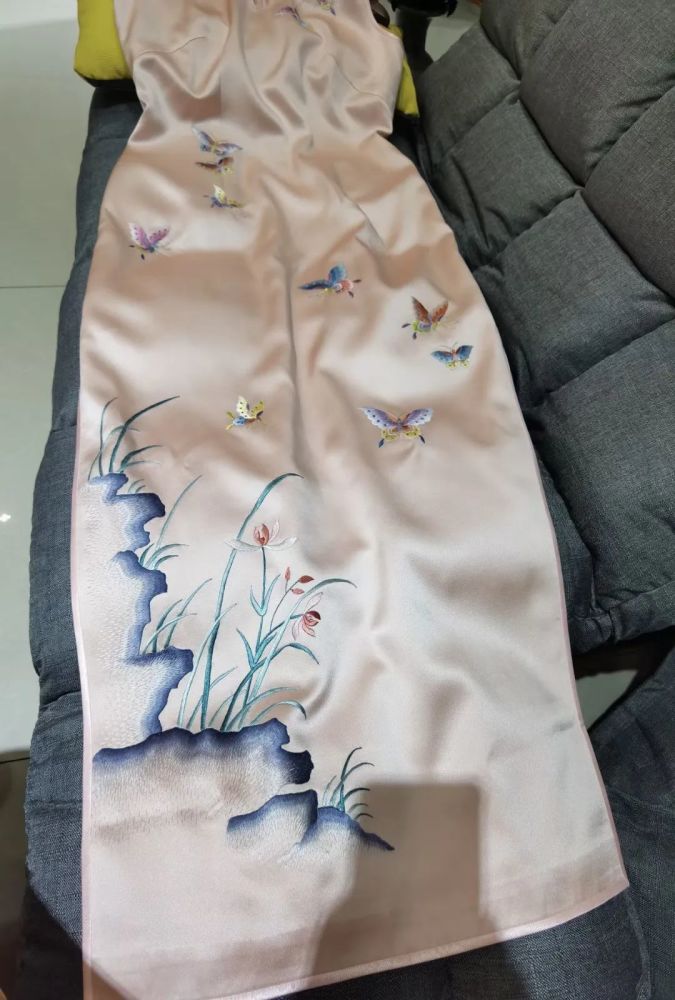 【精品苏绣欣赏】真丝手绣旗袍