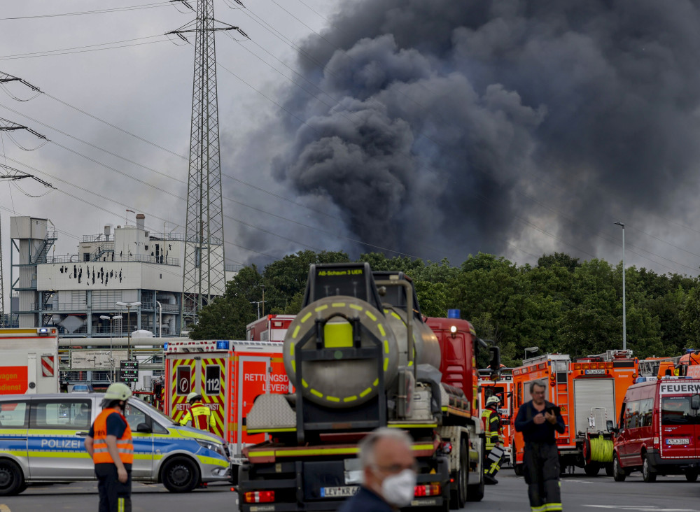 (外代一线)德国一化工园区爆炸致16人受伤5人失踪