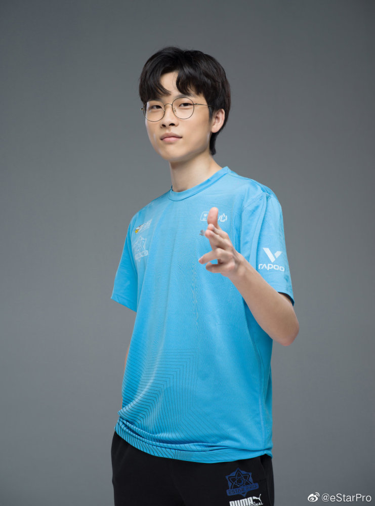 estarpro今屿个人资料,estarpro今屿出生日期 ag——和衣服过不去型 dyg——哪哪儿都痛型 estarpro——武术派