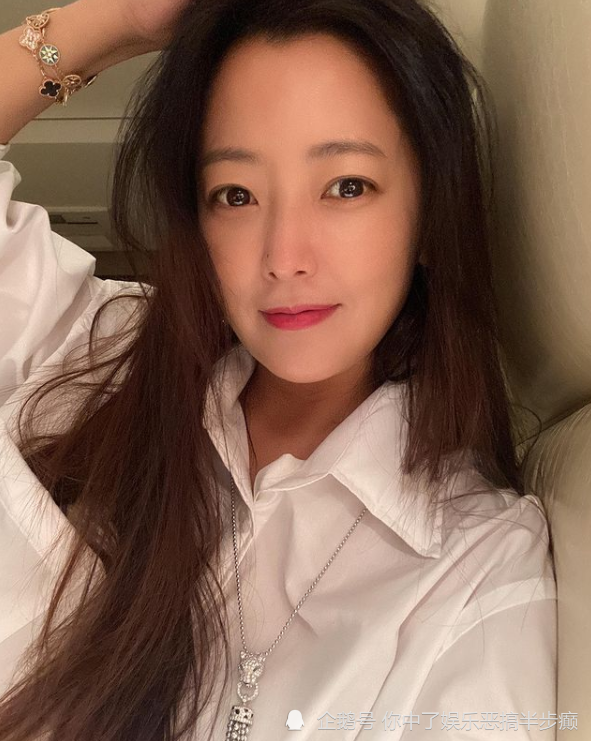 还有直观感觉戴上口罩的金喜善有多大?欢迎留言讨论