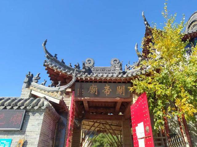 旅游胜地吉林北山,免门票的4a级景区,山上有300多年的