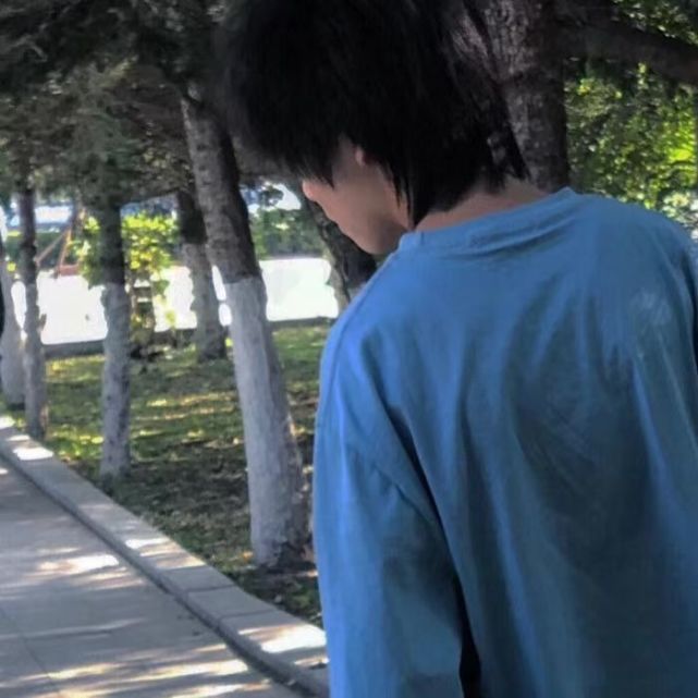 男生头像 公开和偏爱是喜欢一个人的资本