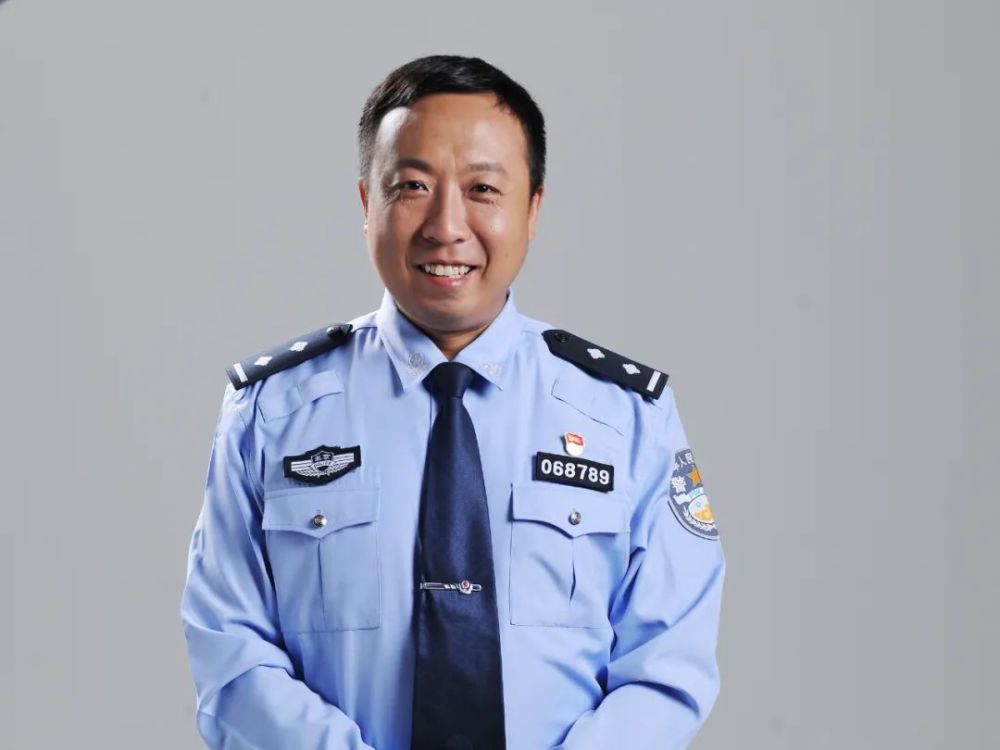 现为通州分局中仓派出所社区民警,四级警长,一级警司