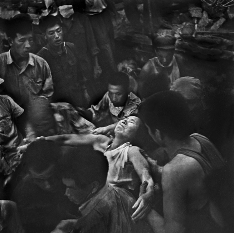 老照片 1976年唐山大地震 20世纪十大自然灾害之一
