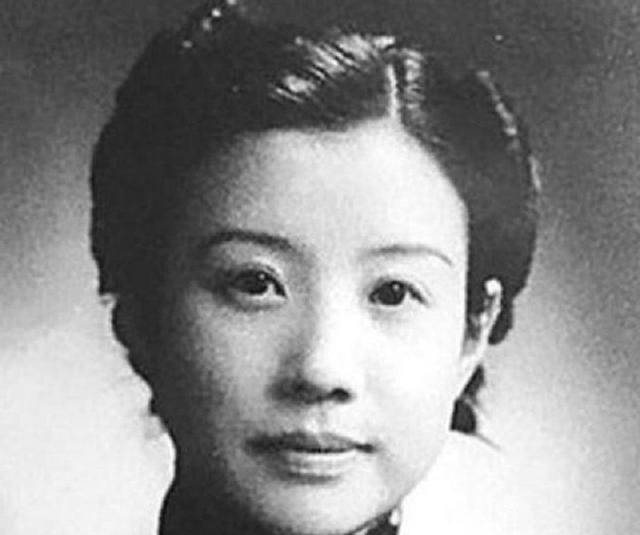 青帮老大黄金荣,挣下了万贯家财,为何没有后代来继承?