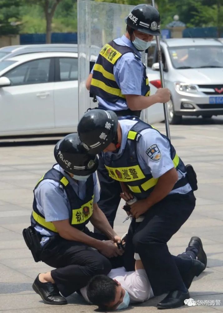"警医联动" |钦州巡警联合市中医医院开展实战演练