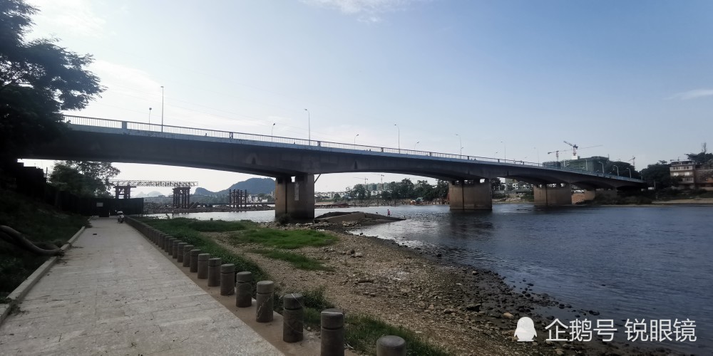 七月下旬,桂林净瓶山大桥拆除重建附属便桥工程施工纪实之六十篇