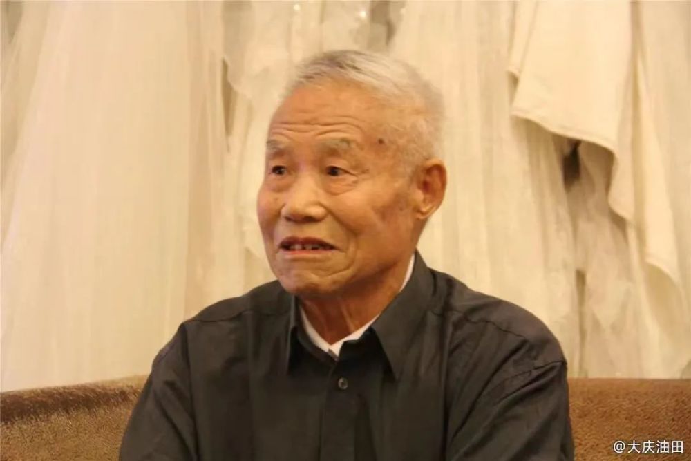 追忆五面红旗之一朱洪昌丨红旗永不倒精神永流传