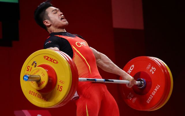 中国队第十二金,石智勇夺取京东奥运会男子73公斤级举重冠军