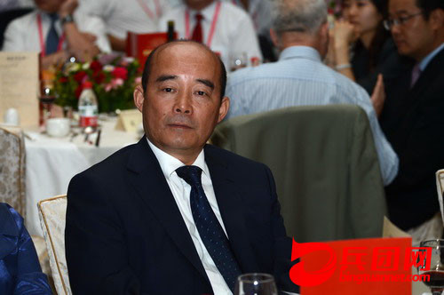 新疆生产建设兵团原副司令员,政法委书记杨福林接受中央纪委国家监委