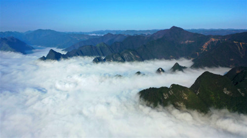 组图丨鹤峰:风光秀丽天泉山