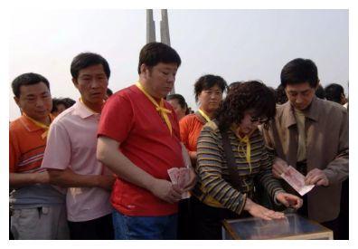 张祥青:唐山孤儿成首富,汶川地震捐1亿,一生行善却未得善终!