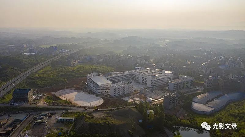 溆浦县雅堂芙蓉学校正在紧张有序施工 确保9月1日开学
