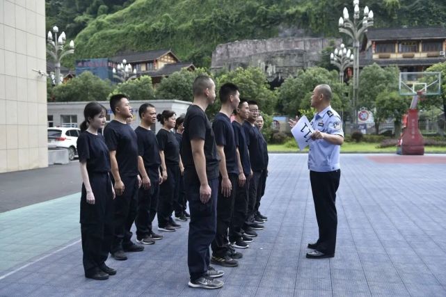 宜宾市检察机关司法警察晋升警衔考核在兴文县院圆满完成