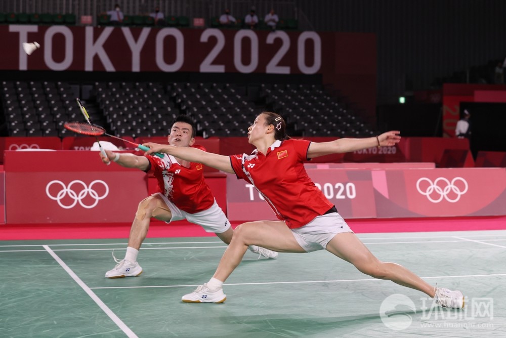 东京奥运会羽毛球混合双打决赛 郑思维,黄雅琼获得亚军