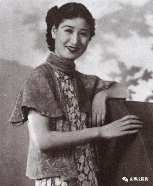 为巩固自己的地位,佘爱珍广收干女儿.