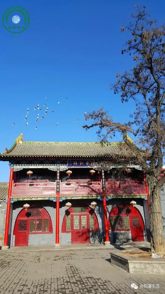 闹市里的山西汾阳关帝庙