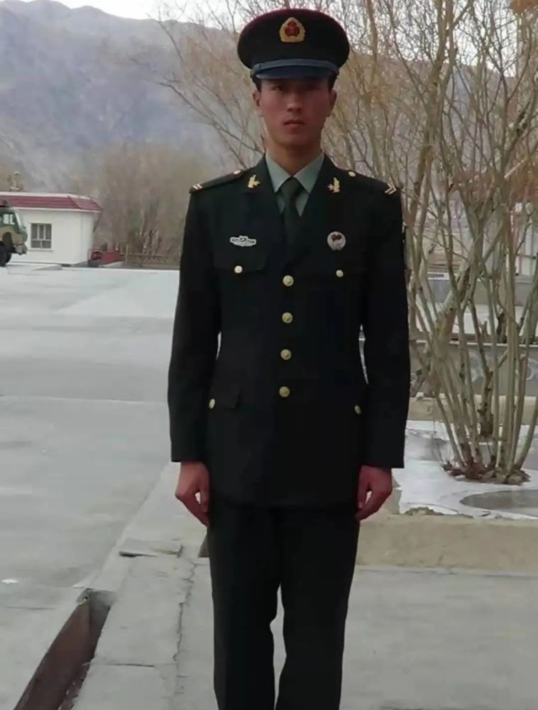 个人感言:军龄2年,警龄4年,曾服役于新疆喀什69315部队.